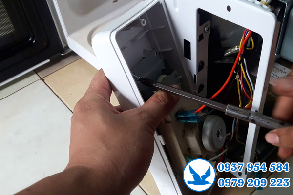 Sửa lò vi sóng Electrolux tại quận 1 Sửa lò vi sóng Electrolux tại quận 1