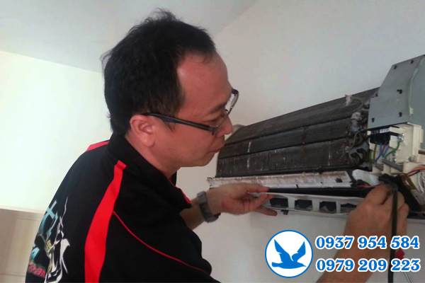 Sửa máy lạnh Daikin tại Bình Thạnh