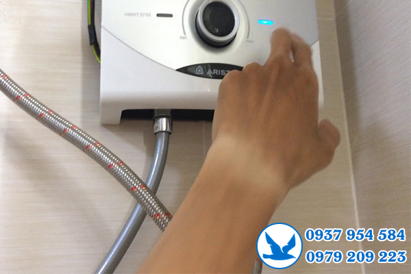 sửa máy nước nóng tại Quận 2