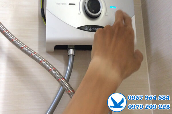 THU MUA MÁY TẮM NƯỚC NÓNG TẠI QUẬN 3 thu mua máy tắm nước nóng tại quận 3