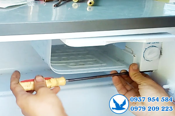 Sửa tủ lạnh Hitachi ở Bình Thạnh