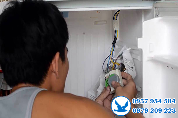 Sửa tủ lạnh Hitachi ở quận 2 sửa tủ lạnh Hitachi ở quận 2