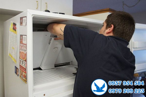 sửa tủ mát Panasonic tại quận 1