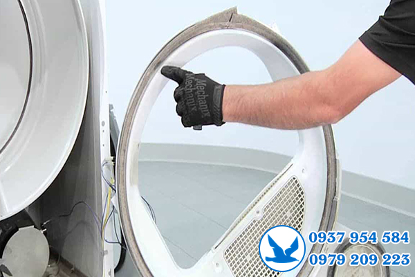 vệ sinh máy giặt Toshiba ở quận 9