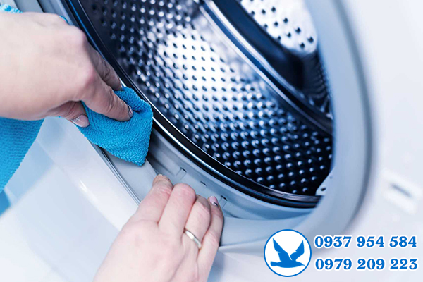 vệ sinh máy giặt Toshiba ở quận 9