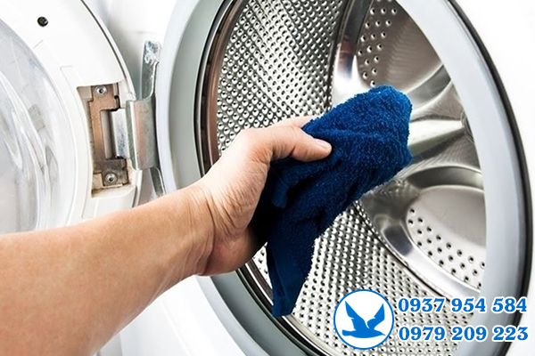 vệ sinh máy giặt Toshiba ở quận Gò Vấp
