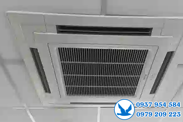 Vệ sinh máy lạnh âm trần tại Bình Thạnh