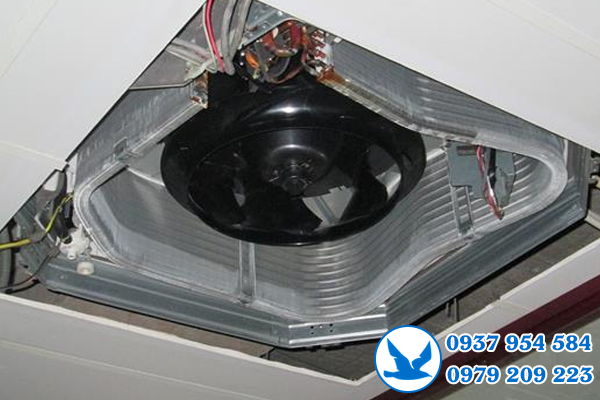 Vệ sinh máy lạnh âm trần tại quận 2