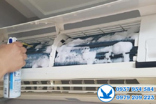 Vệ sinh máy lạnh phường Bến Thành Quận 1