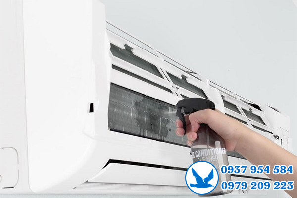 Vệ sinh máy lạnh tại KCN Sóng Thần