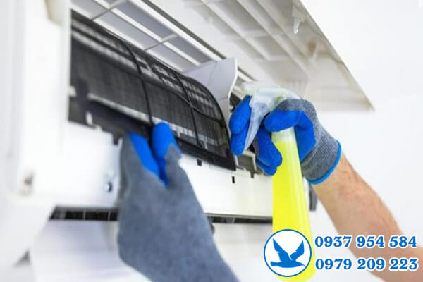 Vệ sinh máy lạnh tại phường Linh Trung TP Thủ Đức