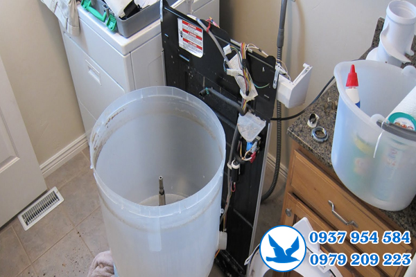 vệ sinh máy sấy Candy tại quận 3