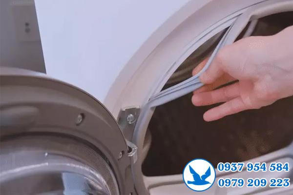 vệ sinh máy sấy Electrolux tại quận 9