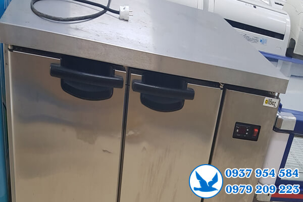 Vệ sinh tủ lạnh công nghiệp tại quận 3 Vệ sinh tủ lạnh công nghiệp tại quận 3