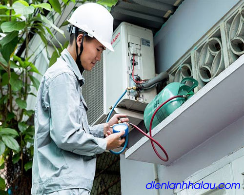 Nạp gas máy lạnh tại nhà