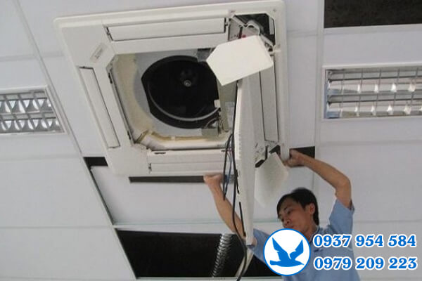 Sửa máy lạnh âm trần tại khu công nghiệp Linh Chiểu Sửa máy lạnh âm trần tại khu công nghiệp Linh Chiểu