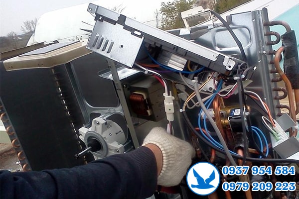 Sửa máy lạnh Daikin tại quận 1 Sửa máy lạnh Daikin tại quận 1