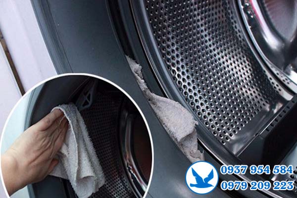 Vệ sinh máy giặt LG ở Bình Dương
